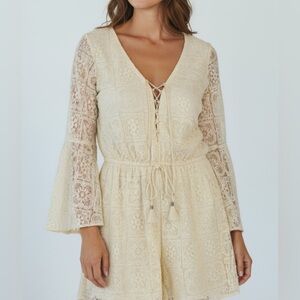 American Eagle Women's Cream Lace Fit Flare Bell Sleeve Dress Size Medium Boho